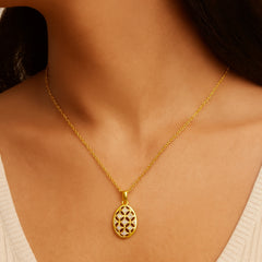 Golden Floral Oval Pendant Set