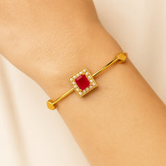 Elegant Ruby-Red Stone Square Bangle